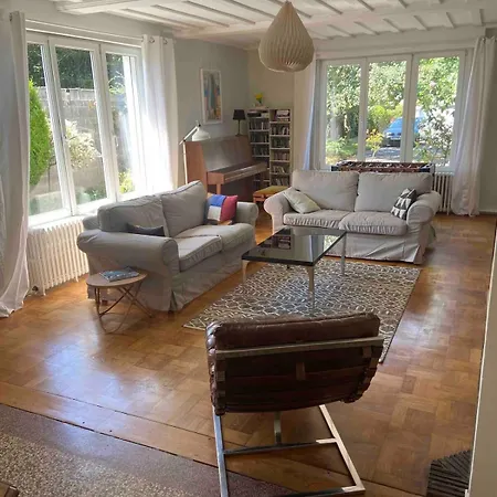 La Maison De Marie A 5 Minutes A Pied De La Avec Parking Privee Et Gratuit Holiday home Lion-sur-Mer